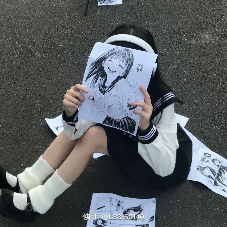 matching icon girl duo